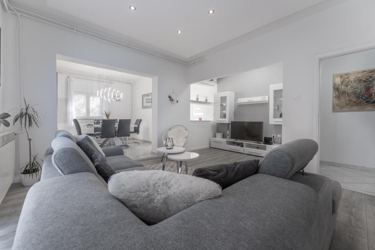 Apartman Lana Vidikovac ซาดาร์ ภายนอก รูปภาพ