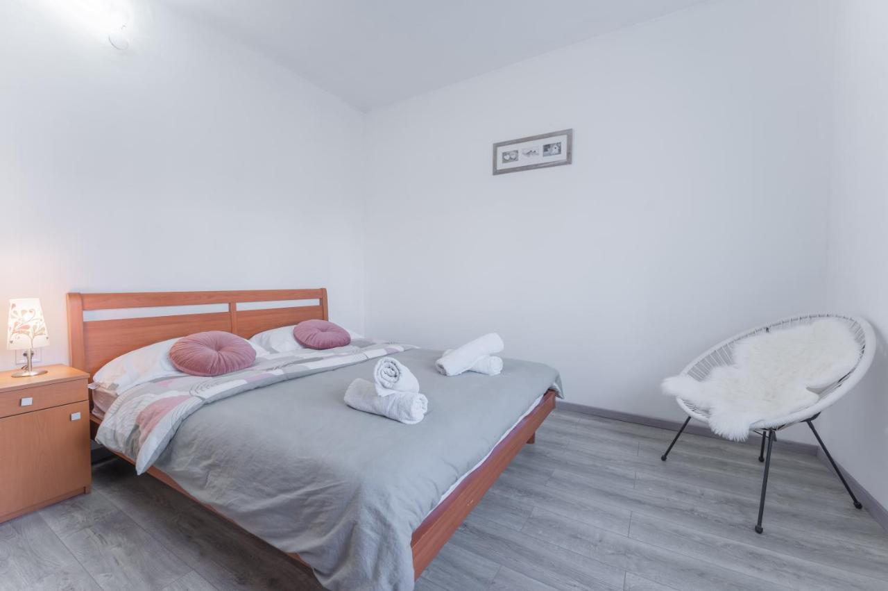 Apartman Lana Vidikovac ซาดาร์ ภายนอก รูปภาพ