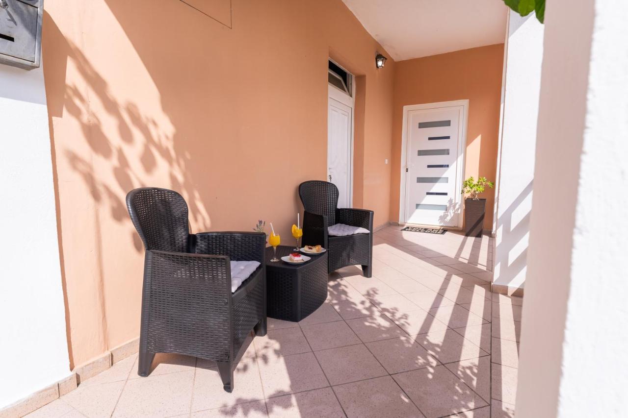 Apartman Lana Vidikovac ซาดาร์ ภายนอก รูปภาพ