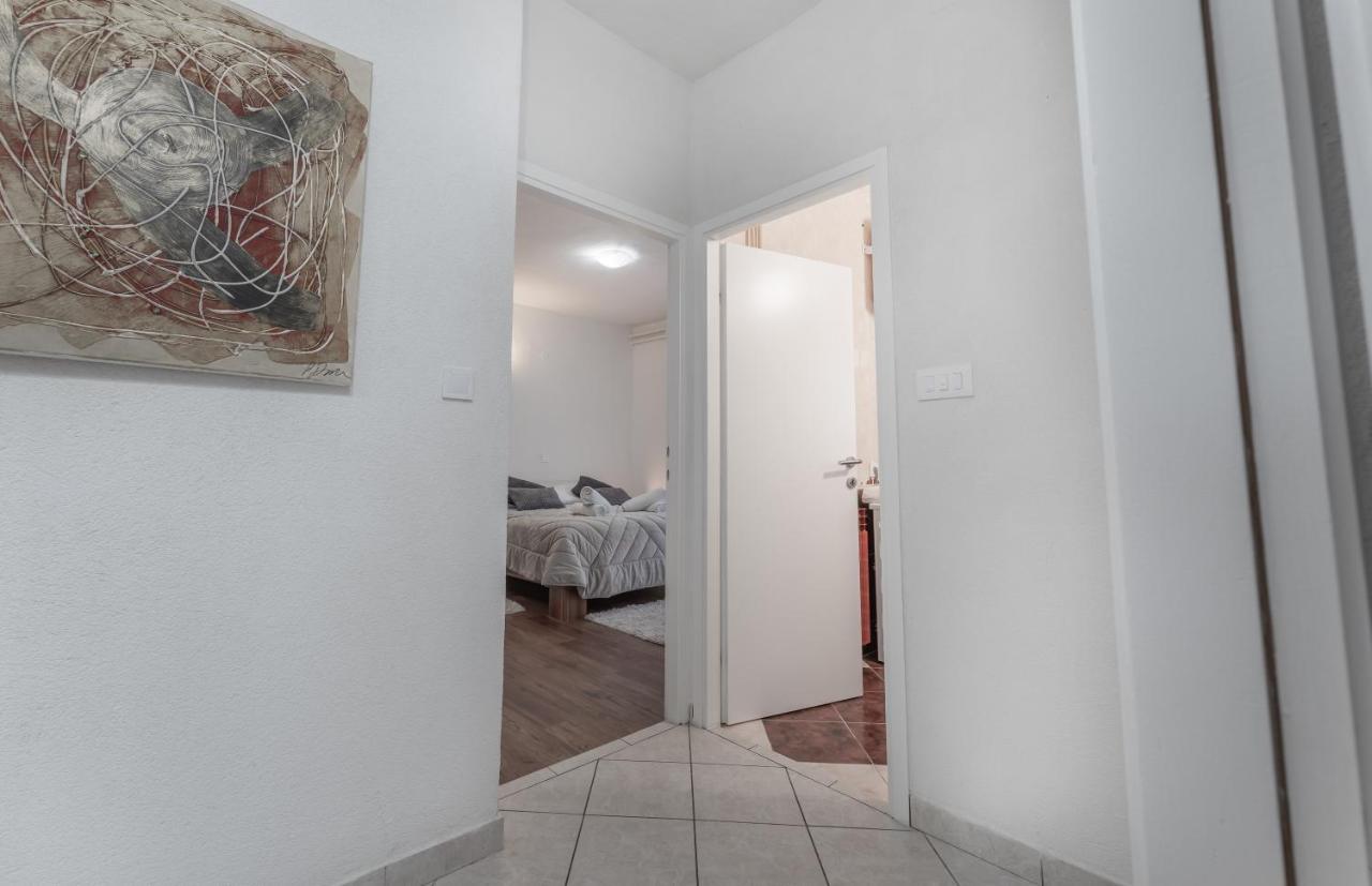 Apartman Lana Vidikovac ซาดาร์ ภายนอก รูปภาพ